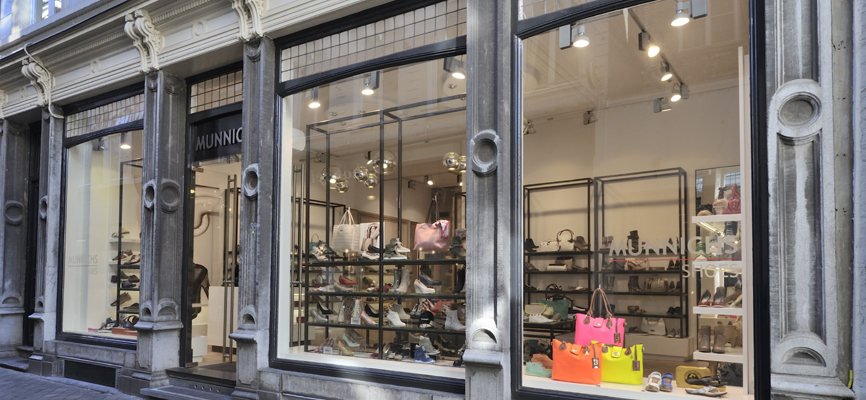 Munnichs Schoenen, NL : Winkelontwerpen en winkelinrichtingen - Schoenen