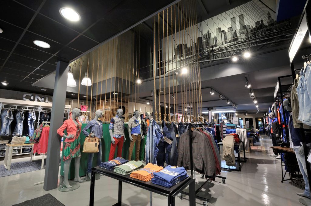 Winkelconcept Stout Jeans, Raalte
