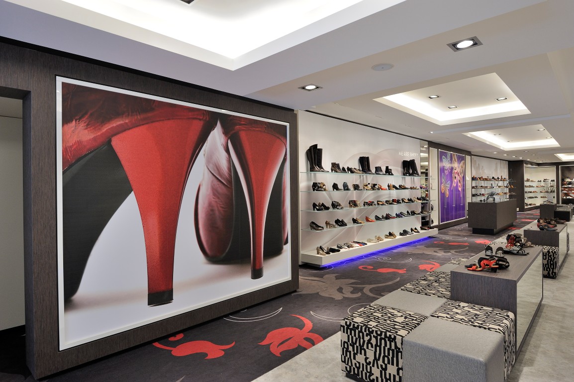 Dungelmann, NL: winkelontwerp schoenenzaak