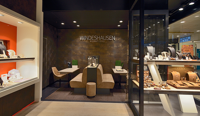 Retail design Juwelier Windeshausen | Bertrange (LU) - Juweliers