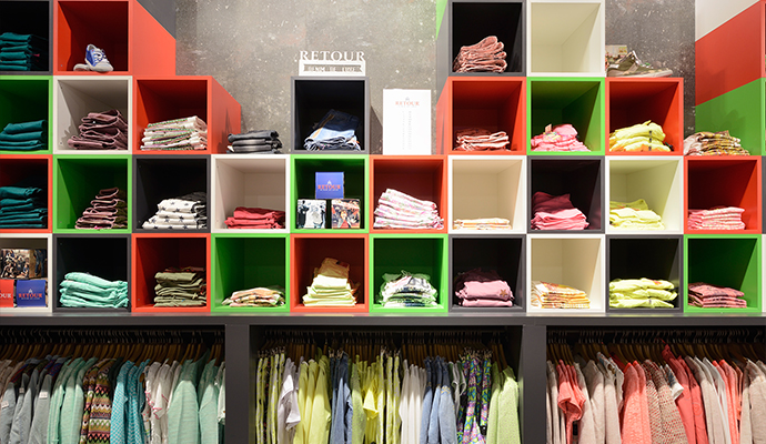 Outlet concept  Retour Jeans Denim de Luxe in Bataviastad