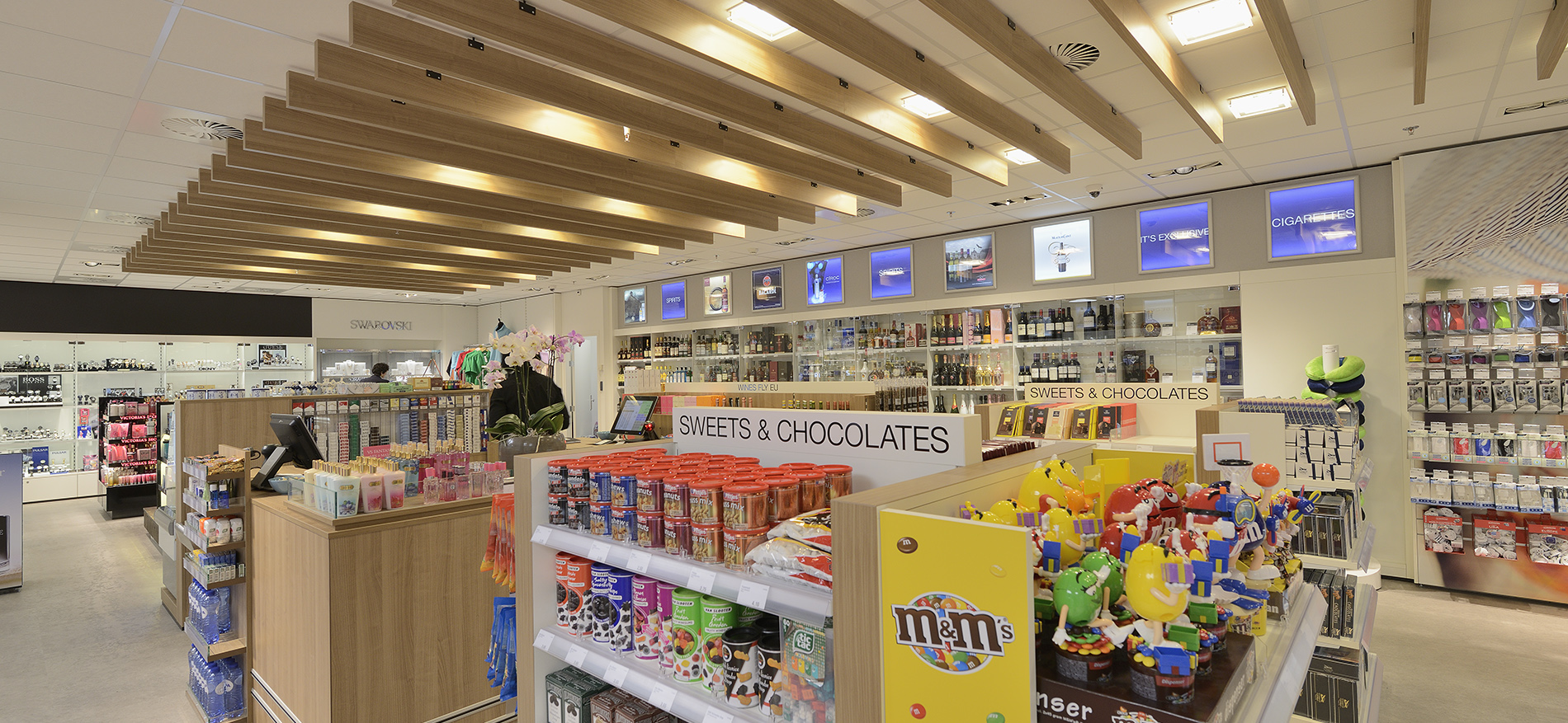 B&S Crew Shop – Winkelinrichting Luchthaven Schiphol - Retailketens