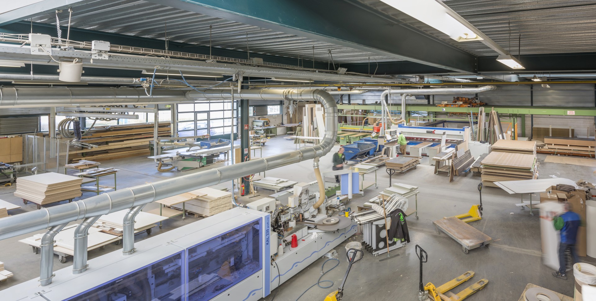 Machinepark van de WSB-meubelmakerij