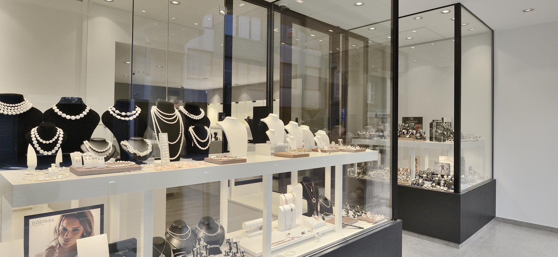 Juwelen Evy d’Or in Ingelmunster (BE) – Shopdesign winkelconcept - 