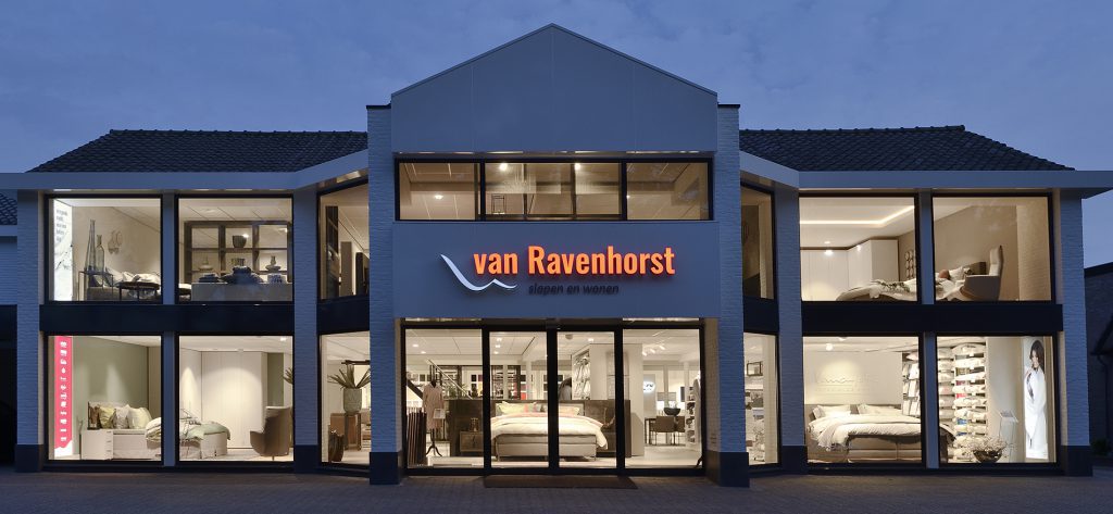 Van Ravenhorst Slapen en Wonen 905 m2 | Stoutenburg