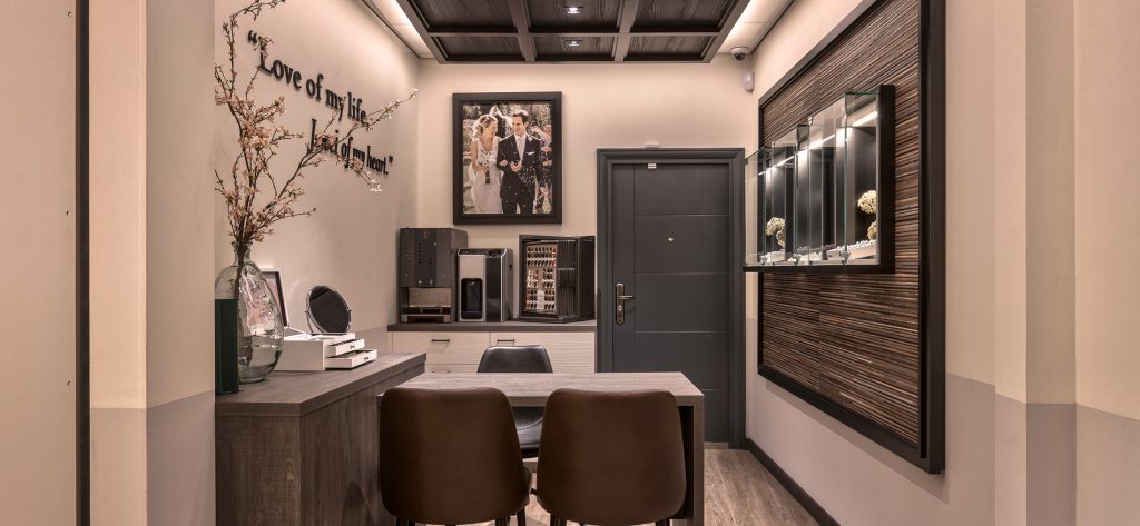 Trouwringen Interieurbouw; Interieurbouwer juwelier; verbouwing juwelier, verbouwing juwelier, winkelbouw juwelier; winkelverbouwing juwelier; Interieurinrichting bijouterie; Interieurinrichting juwelier; Ontwerp en inrichting door WSB; juwelierwinkel ontwerp; Ontwerp en inrichting door WSB interieurbouw; Ontwerp en inrichting door WSB retail; WSB; WSB Interieurbouw; België; interieur ontwerpen juwelier; interieur bijouterie; interieur juwelier; interieurbouw bijouterie; interieurbouw juwelier; interieurbouw retail; interieurbouw.; interieurbouwer; interieurbouwer juwelier.; juwelierzaak inrichten; juwelierwinkel inrichten; interieurbouwer retail; interieurbouwers bijouterie; interieurbouwers juwelier; interieurontwerp bijouterie; interieurontwerp juwelier; interieurontwerpen bijouterie; bijouterie; retail design; shopconcepts; winkel inrichting bijouterie; winkel inrichting juwelier; winkel interieur bijouterie; winkel interieur juwelier; winkelbouw bijouterie;