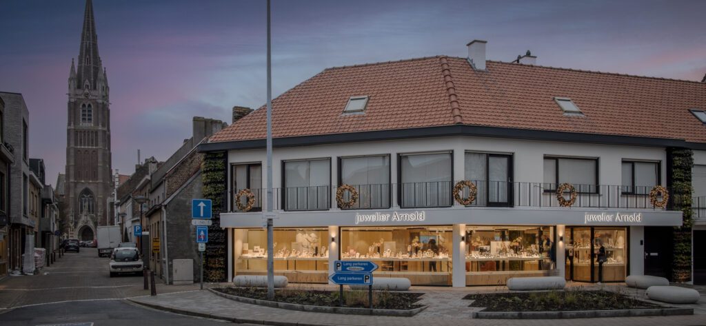 Interieurbouw; Interieurbouwer juwelier; verbouwing juwelier, verbouwing juwelier, winkelbouw juwelier; winkelverbouwing juwelier; Interieurinrichting bijouterie; Interieurinrichting juwelier; Ontwerp en inrichting door WSB; juwelierwinkel ontwerp; Ontwerp en inrichting door WSB interieurbouw; Ontwerp en inrichting door WSB retail; WSB; WSB Interieurbouw; België; interieur ontwerpen juwelier; interieur bijouterie; interieur juwelier; interieurbouw bijouterie; interieurbouw juwelier; interieurbouw retail; interieurbouw.; interieurbouwer; interieurbouwer juwelier.; juwelierzaak inrichten; juwelierwinkel inrichten; interieurbouwer retail; interieurbouwers bijouterie; interieurbouwers juwelier; interieurontwerp bijouterie; interieurontwerp juwelier; interieurontwerpen bijouterie; bijouterie; retail design; shopconcepts; winkel inrichting bijouterie; winkel inrichting juwelier; winkel interieur bijouterie; winkel interieur juwelier; winkelbouw bijouterie;