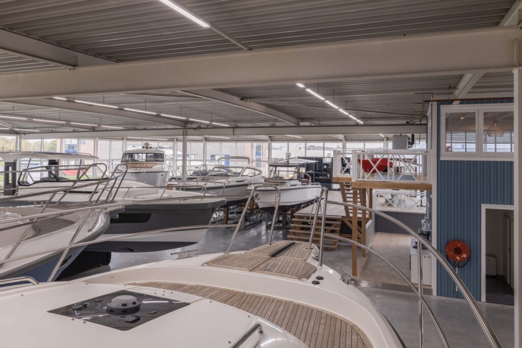 de Vaart Yachting | Lelystad - Showroom