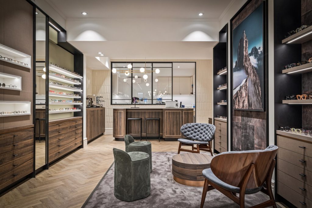 Shop interior optics store WSB Shopfitting