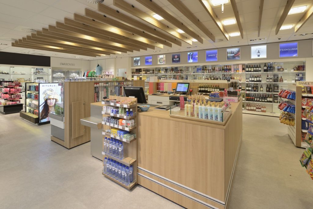 B&S Crew Shop – Winkelinrichting Luchthaven Schiphol