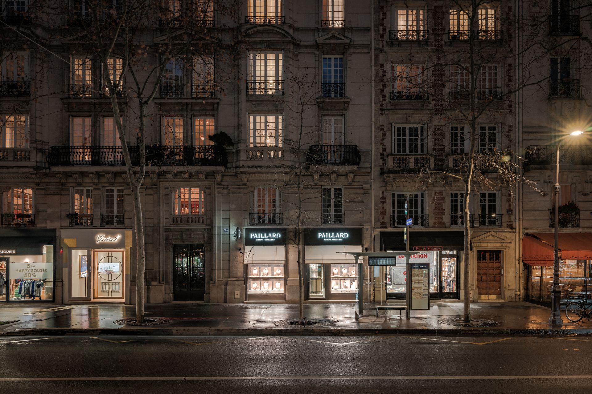 Luxury interior design for the jeweler Maison Paillard in Paris, high-end retail concept