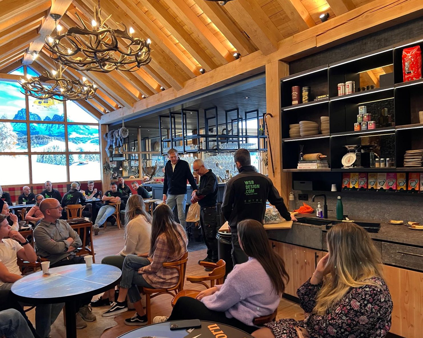 Collega met pensioen na 38 jaar