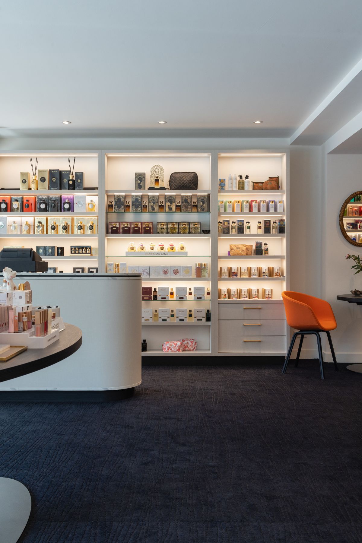 Maatwerk kasten voor Beauty Boutique & Salon By John in Blaricum