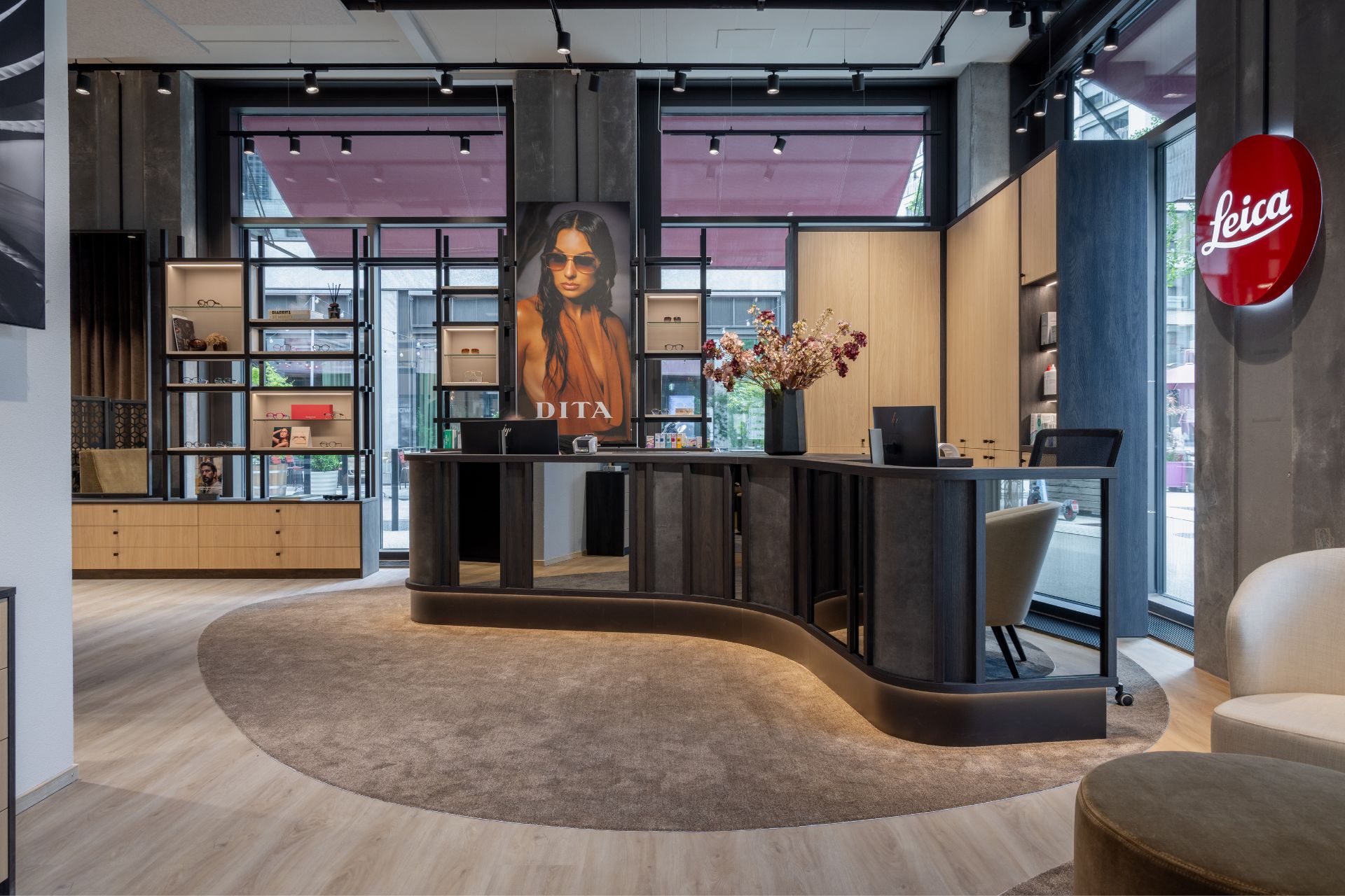 Winkelontwerp Optiek Leica in Zurich gerealiseerd door WSB Design